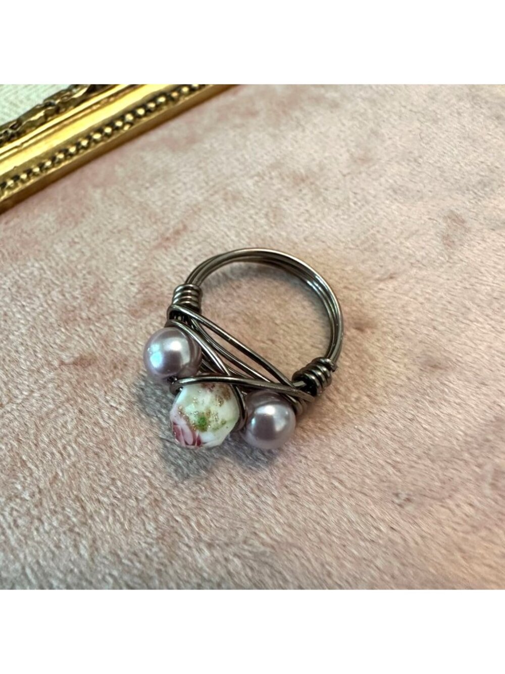 Handmade Wire Wrapped Ring Lampwork Bead & Purple Glass Pearls Gunmetal Sz 5 1/4 - Picture 2 of 10